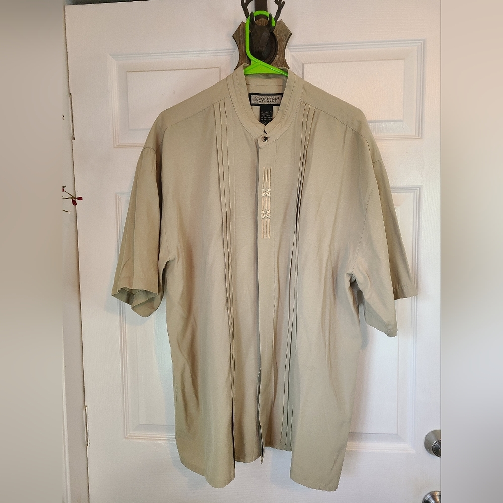 New Step Men's Caribbean Island Shirt, Size:  Large Color: Tan